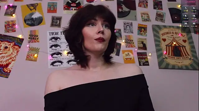 Luna Blake online show from April 1, 1:41 pm