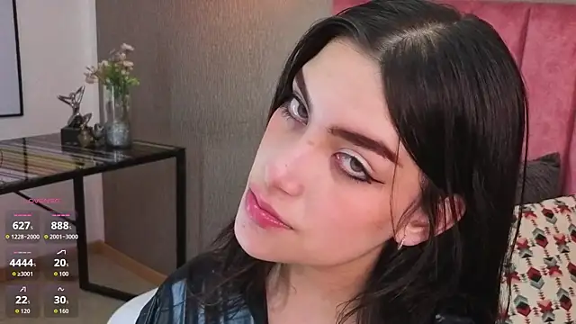 Alexa Thaylor  online show from April 14, 8:09 pm