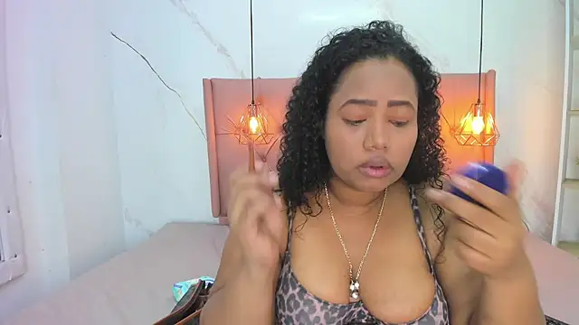 Belle Brunette online show from March 28, 11:54 am