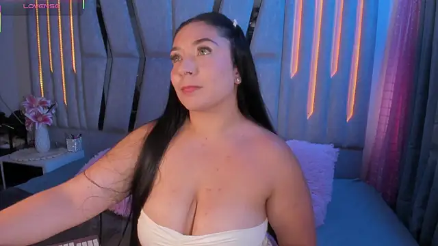 scarlet miller1 online show from April 22, 7:33 pm