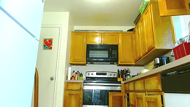 DiamondMonroeXo online show from April 16, 4:50 pm