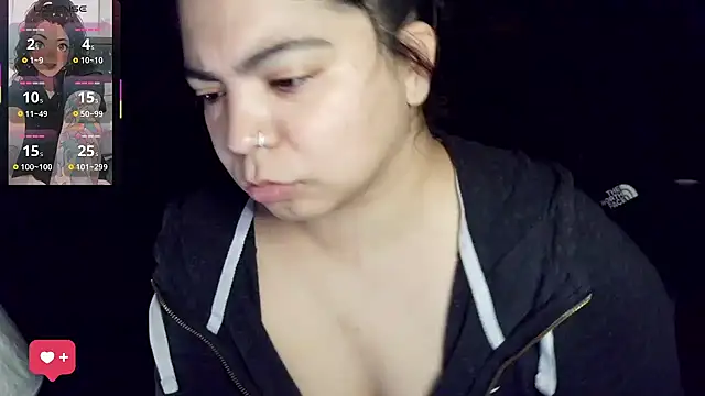 kimmiakiss22 online show from April 11, 1:44 am