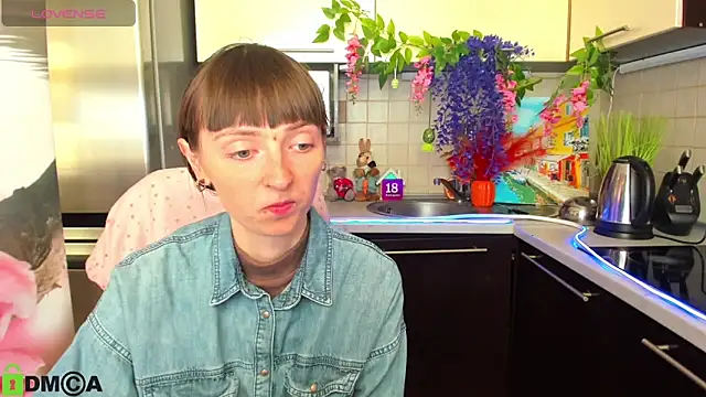 TayanaJons online show from April 13, 7:09 am