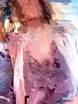 GoldenFlameGoddess online show from April 30, 12:16 am