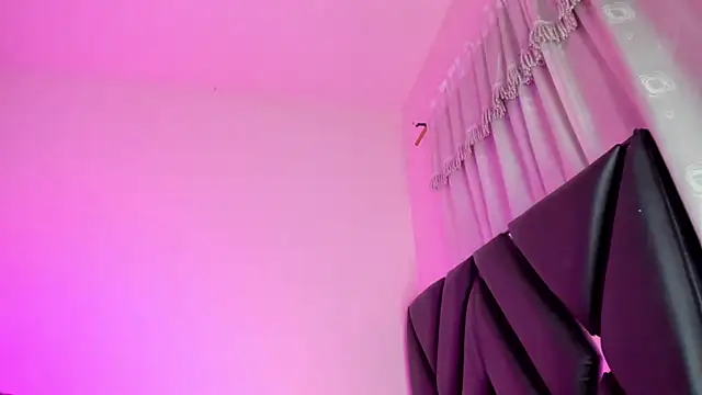 stephany doll  online show from April 11, 7:45 am