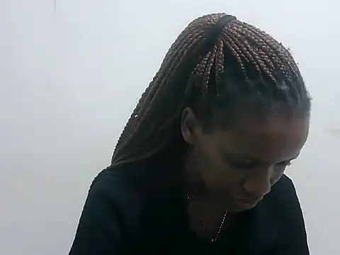 prettybeee online show from March 10, 2:26 am