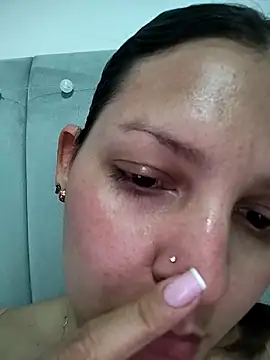 Mia Hampton online show from April 2, 9:34 pm