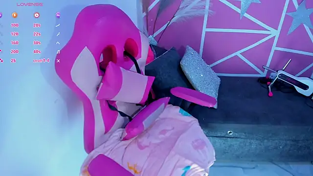 lucy beatifull online show from March 11, 2:31 pm