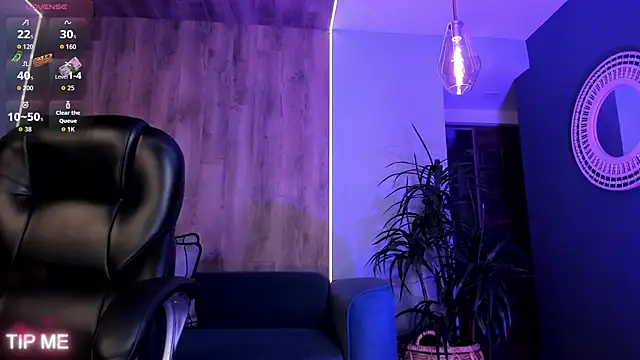 SophieBarnett online show from May 9, 1:40 am