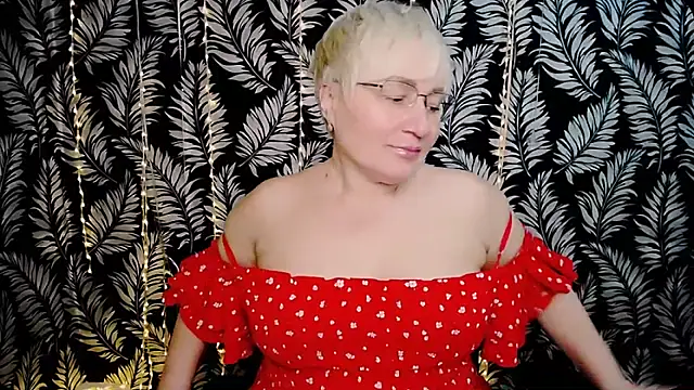 Olivia playful online show from April 3, 10:35 am