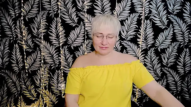 Olivia playful online show from March 27, 11:00 am