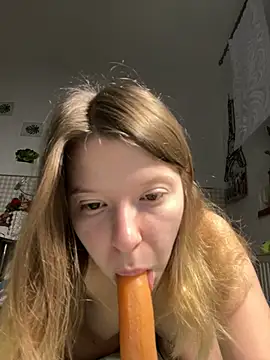 kimczii online show from April 15, 6:25 am