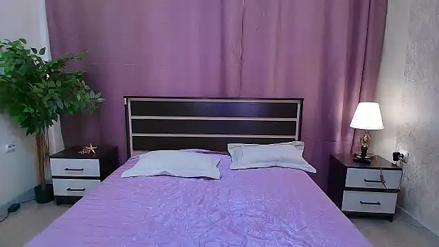 Yulianna Smith online show from July 18, 2:15 am