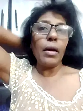MsAttitude online show from May 30, 4:15 pm