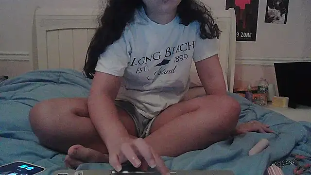 Goddess-Bambi online show from June 12, 5:04 am