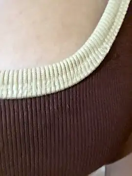 Nia  09 online show from November 4, 7:24 am