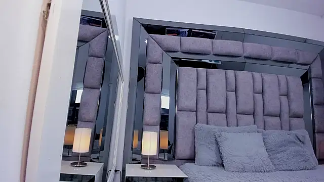 EMMAHILL1 online show from March 6, 12:11 pm