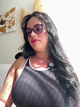 andra rose online show from May 31, 3:07 pm