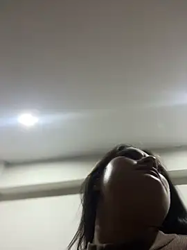 LuceroRm online show from April 1, 6:58 am