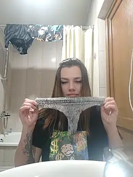 KrissSexi online show from March 30, 9:03 pm