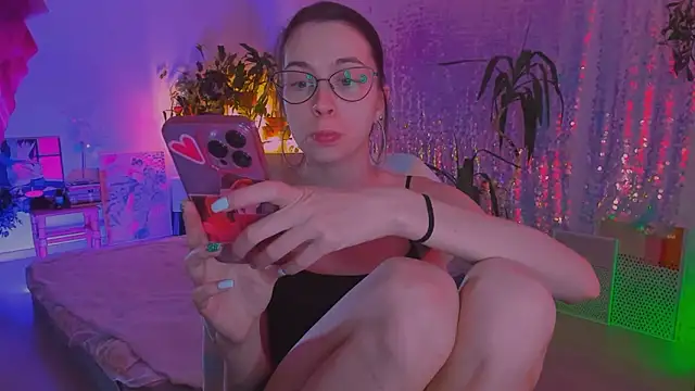 poli   online show from March 4, 11:39 am