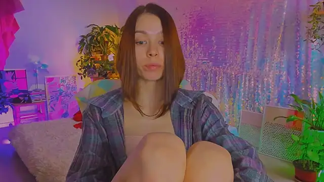 poli   online show from April 15, 4:18 pm