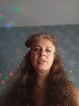 VanezaSmith online show from July 28, 8:52 pm