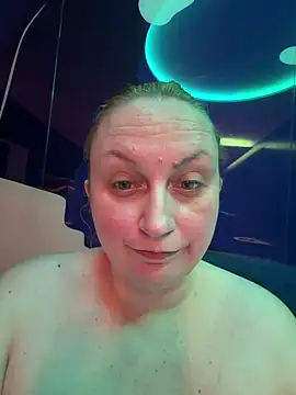 BBW Nora online show from April 10, 6:03 pm