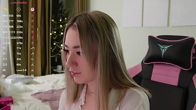 Fiona-Love online show from December 20, 5:28 pm