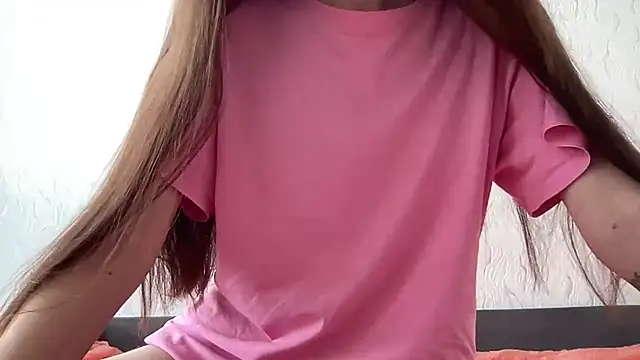 HoneyWiles online show from July 10, 1:33 pm
