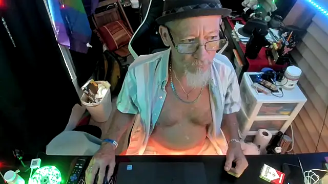 Daddysthick online show from November 23, 7:48 pm