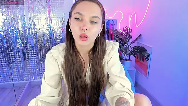 ChloeSunny online show from June 26, 2:29 pm