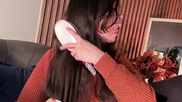 Eva Macalliter online show from April 5, 3:38 am