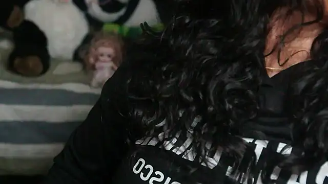 -AyeshaSinghania- online show from April 9, 6:13 pm