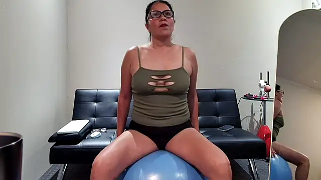 LizzyRU online show from March 22, 9:43 pm