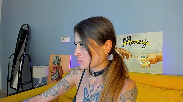 Patricia Cox online show from April 14, 10:21 pm