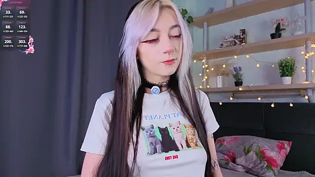 TristaRoht online show from March 13, 3:35 pm