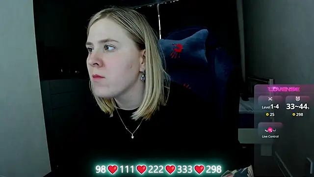 Olivia Munk online show from March 28, 8:36 am