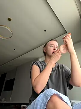 Nura n Sarah online show from September 16, 3:03 am