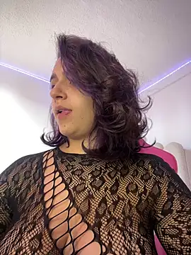 Alicia Ruiz online show from June 2, 8:10 pm