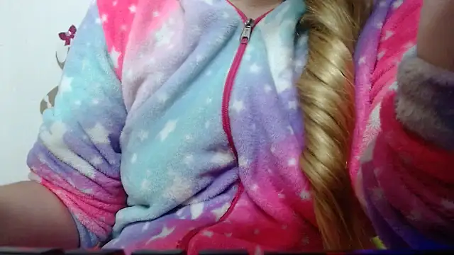 69liamilk69 online show from September 18, 6:56 am