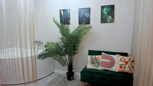 WishToBloom online show from April 12, 7:55 am