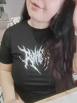 ErikaVlovely online show from April 1, 5:10 pm