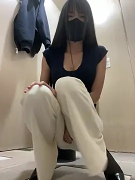 Asia-Lynn online show from April 25, 1:03 pm