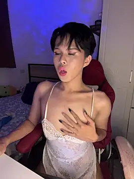 Plaxtique online show from March 31, 3:12 pm