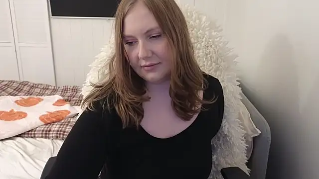 lilleambi online show from December 5, 1:45 pm