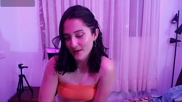 AlissonnFoxx online show from July 2, 5:35 am