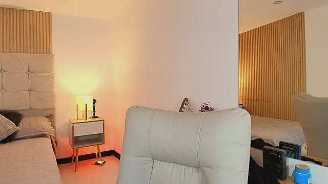 Baby Venuss online show from March 19, 5:56 am