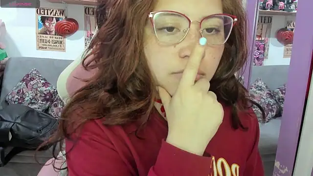 soficammy online show from March 5, 7:53 pm