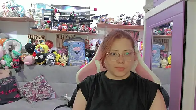 soficammy online show from April 16, 9:50 pm